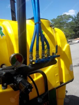 Опрыскиватель навесной COBRA 1000 (BADILLI)